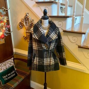 Ellen Reyes petite shawl collar plaid coat